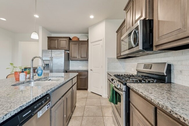 Building Photo - 444 Windsail Ln