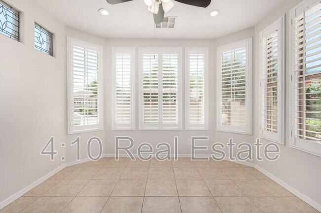Building Photo - 4652 E Donato Dr