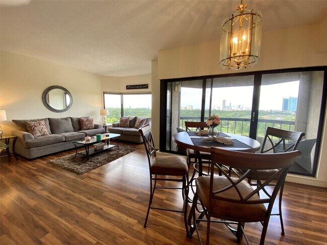 Primary Photo - 2001 Holcombe Blvd