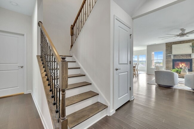 Building Photo - Rental Home available in the Falls Grove Community!