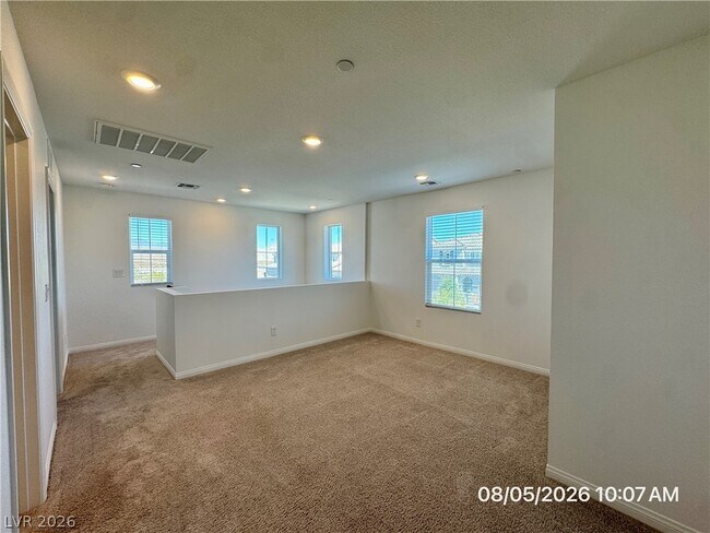 Building Photo - 2602 Cava Tirreni St
