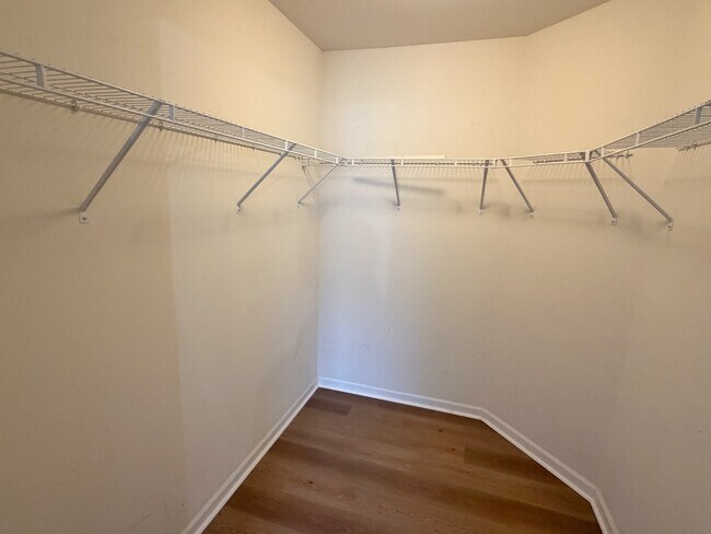 Building Photo - 4424 Monroe Ct