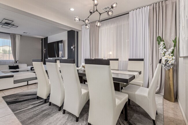 Building Photo - MODERN DESIGNED 4-BED, 3-BATH HOME IN SOUT...