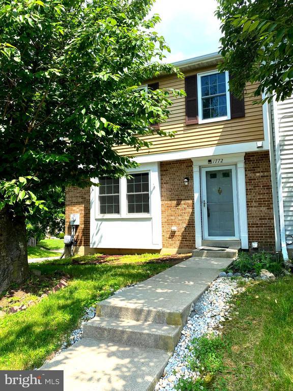 Primary Photo - 1772 Springfield Ln