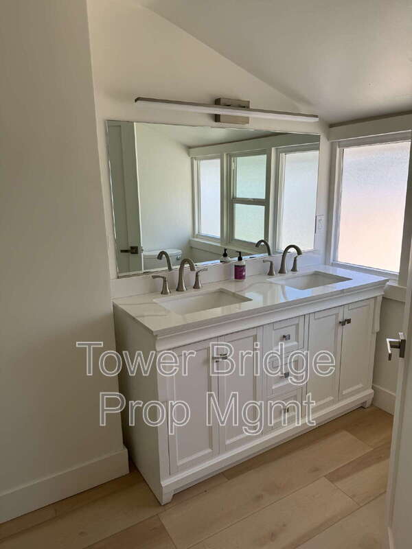 Building Photo - 3897 7th Ave