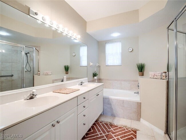 Building Photo - 8986 Greenwich Hills Way