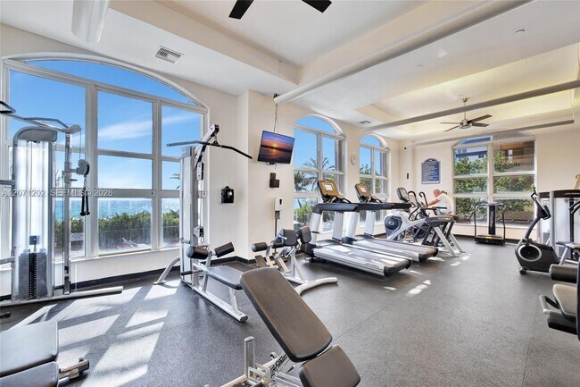 Building Photo - 2080 S Ocean Dr