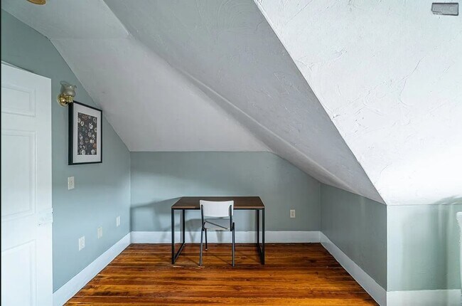 Building Photo - 6 Haskell St