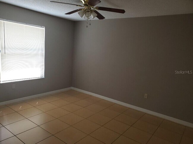Building Photo - 2132 St Marteen Ct