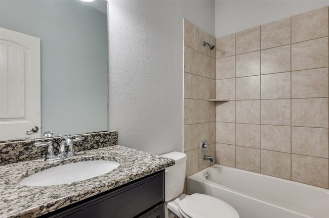 Building Photo - 1012 Lake Meadow Ln