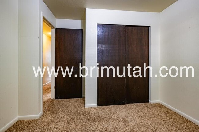 Building Photo - 2045 S 2200 E