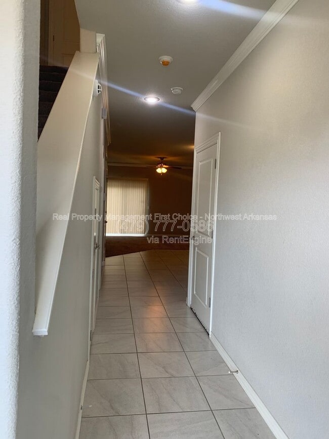 Building Photo - 2757 W Kilimanjaro Way