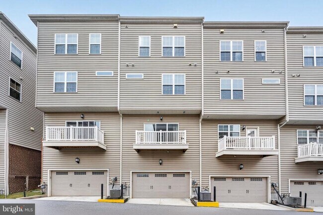Building Photo - 4713 Cherokee St