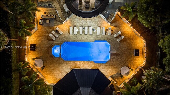 Building Photo - 2827 S Indian River Dr