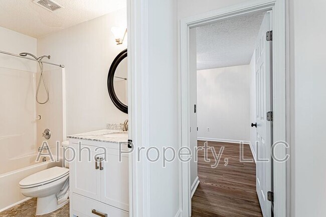 Building Photo - 317 Edenberry Way