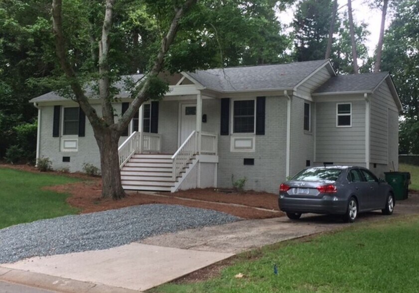 Driveway - 4922 Baylor Dr