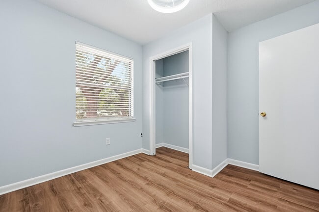 Building Photo - 120 Dyer St