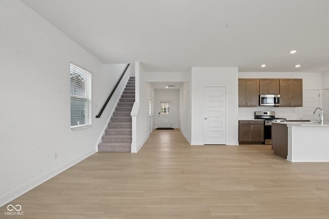 Building Photo - 16924 Sandhurst Pl