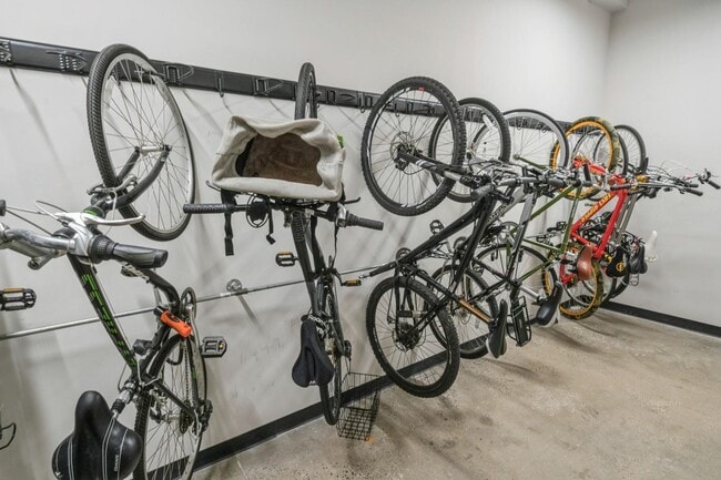 Building Photo - 520 Palisade Ave