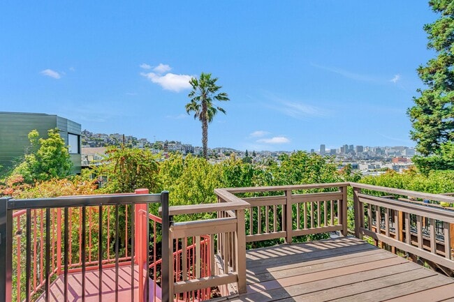 Building Photo - Charming Four Bedroom Home in Potrero Hill...