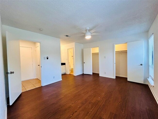Building Photo - 8325 Fathom Cir