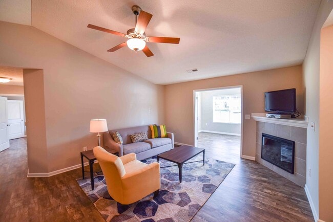 Livingroom facing Sunroom - Aldersgate Apartments at Green Pastures