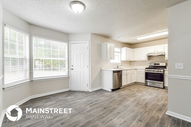 Building Photo - 4180 Clarks Tr