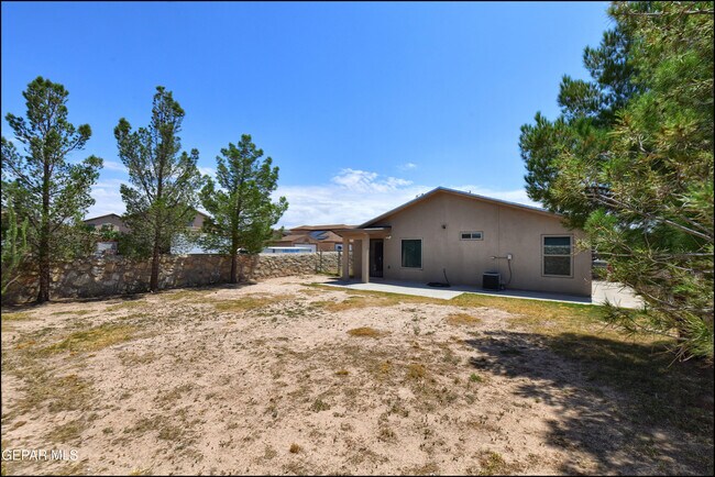 Building Photo - 7351 Burntside Ln