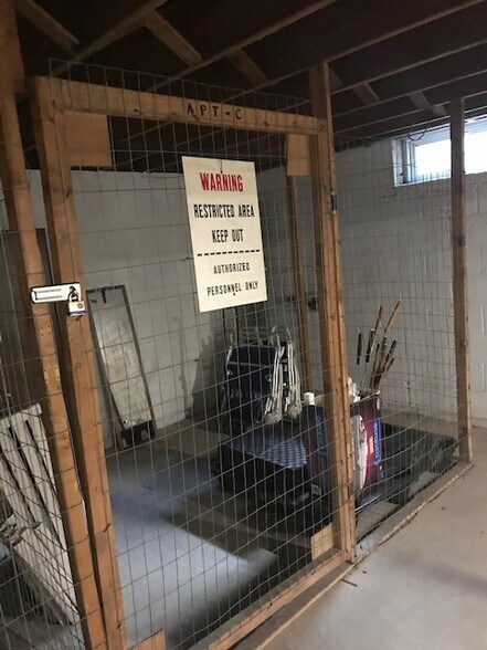 Building Photo - 3643 N Front St