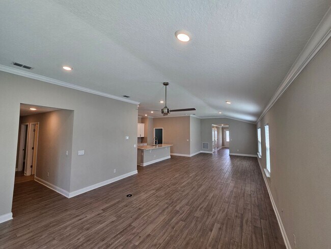 Building Photo - Sawmill Branch 4 Bedroom 2 Bath 3 Car Garage Home