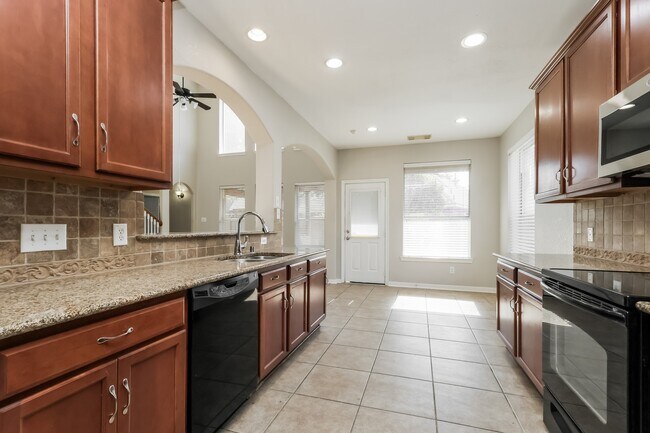 Building Photo - 20836 Sheridan Heights Ln