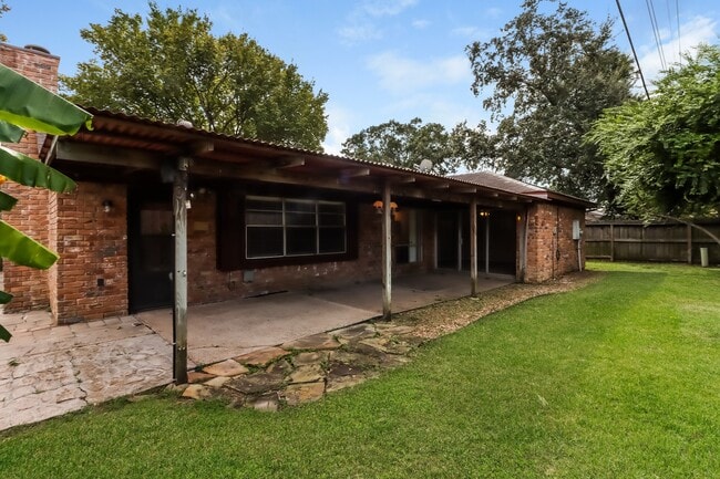 Building Photo - 16518 Royal Mile Ln