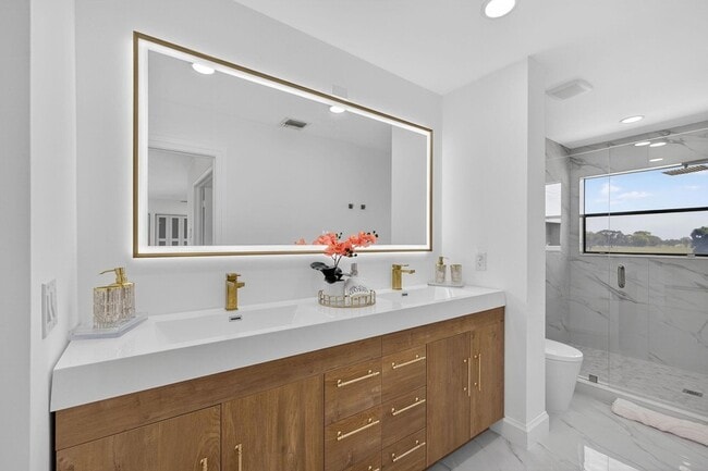 Building Photo - 479 Prestwick Cir