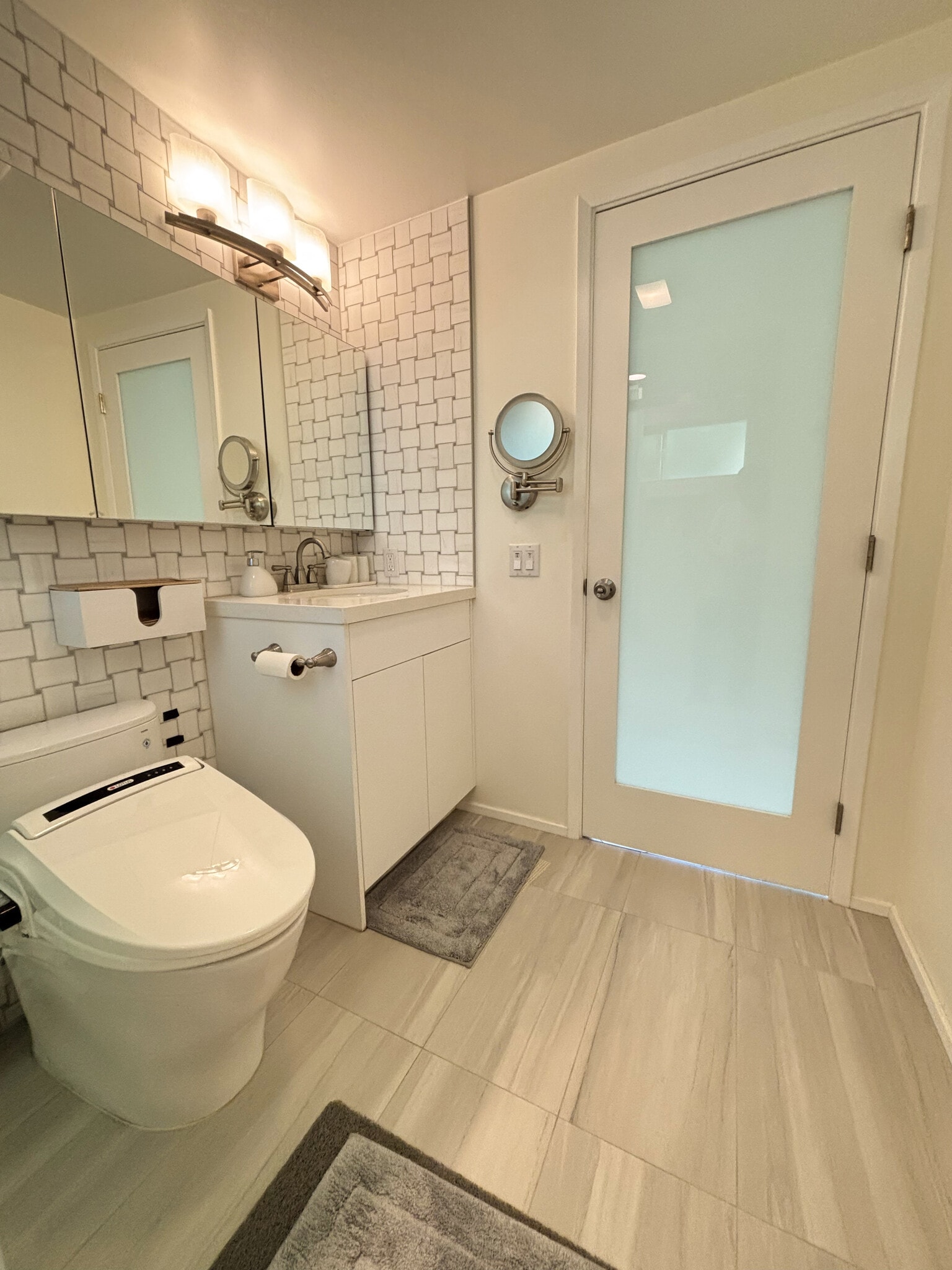 Building Photo - 132 Gerona Ave