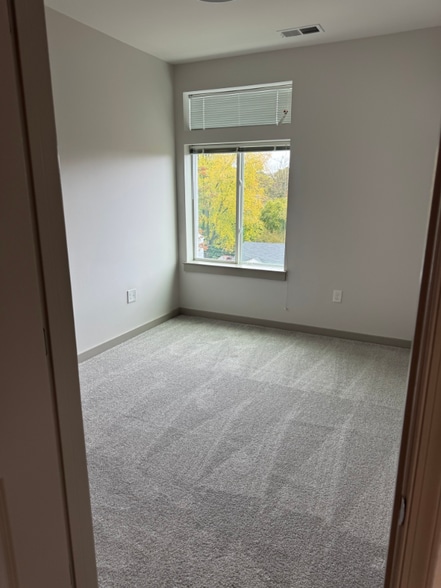 Building Photo - 2317 Huntington Ave