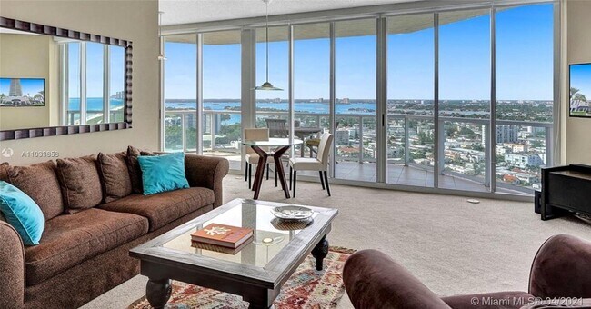 Building Photo - 7330 Ocean Terrace