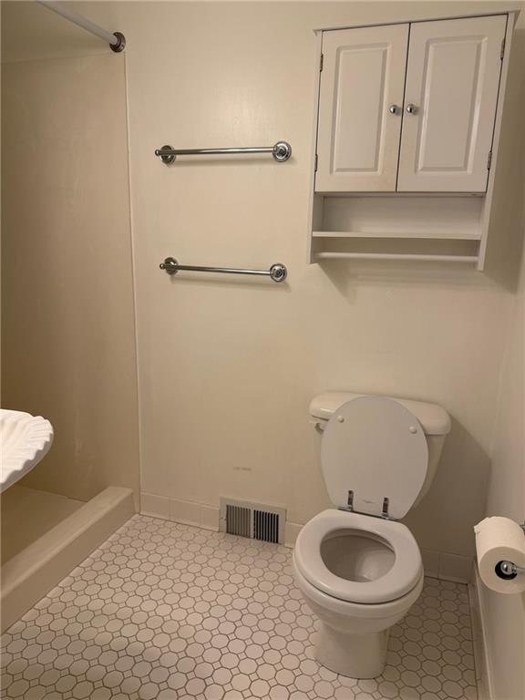 Building Photo - 2961 Parkridge Dr NE