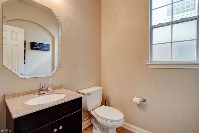 Building Photo - 3784 Turetella Dr