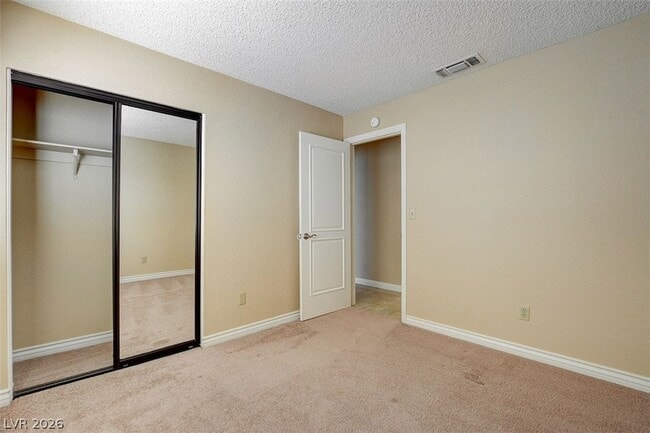 Building Photo - 2302 Fairbourne Way