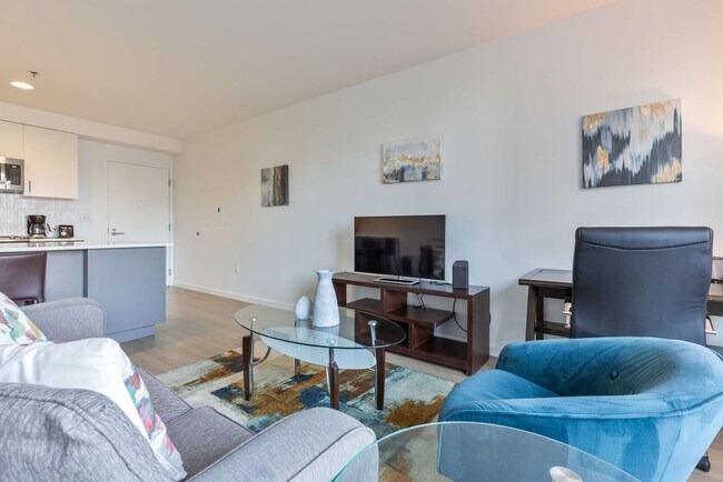 Building Photo - 250 Kendall St