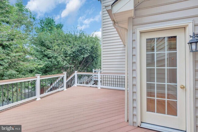 Building Photo - 4238 Chariot Way