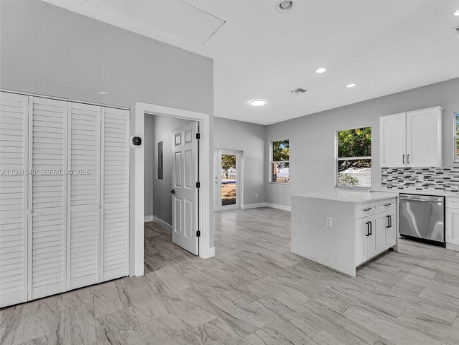 Building Photo - 803 N 20th St