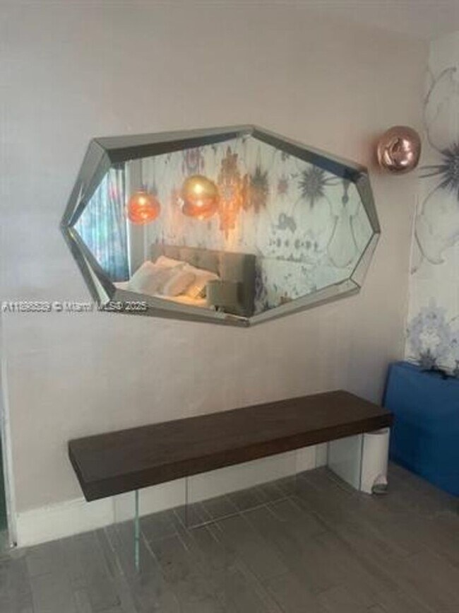 Building Photo - 1100 West Ave