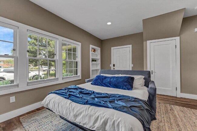Building Photo - Furnished 1-Bedroom Lower Apartment on Main St