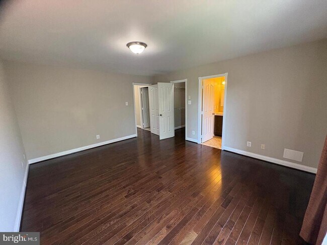 Building Photo - 12435 Turtle Dove Pl