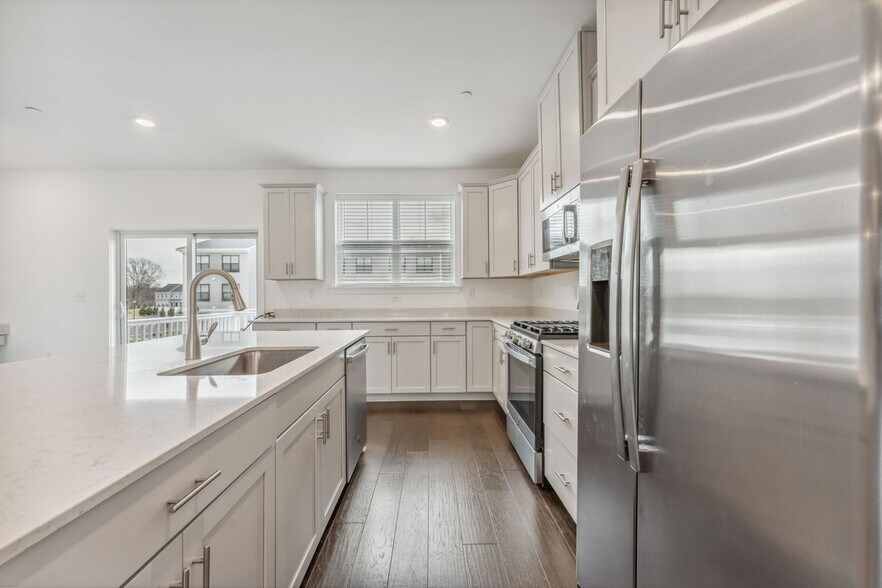 Building Photo - 46 Mariveles Way