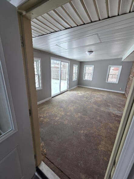 Building Photo - 1146 Morris Ave