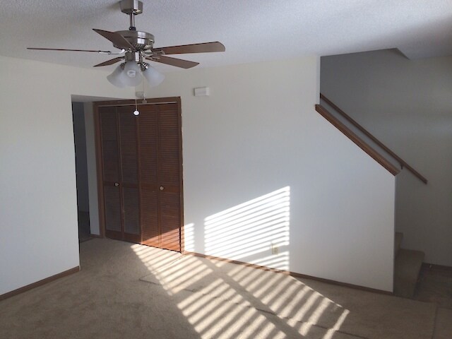 Building Photo - 926 W Belmont-