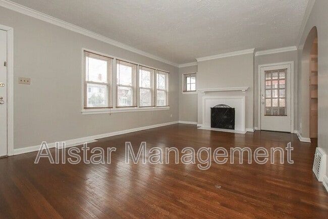 Building Photo - 1533 Genesee Rd