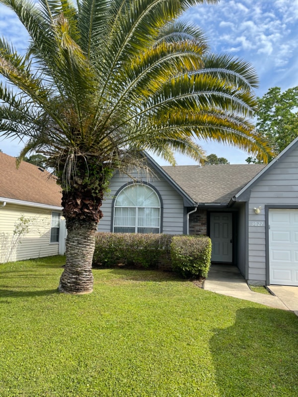 Building Photo - 3027 Yorktown Cir